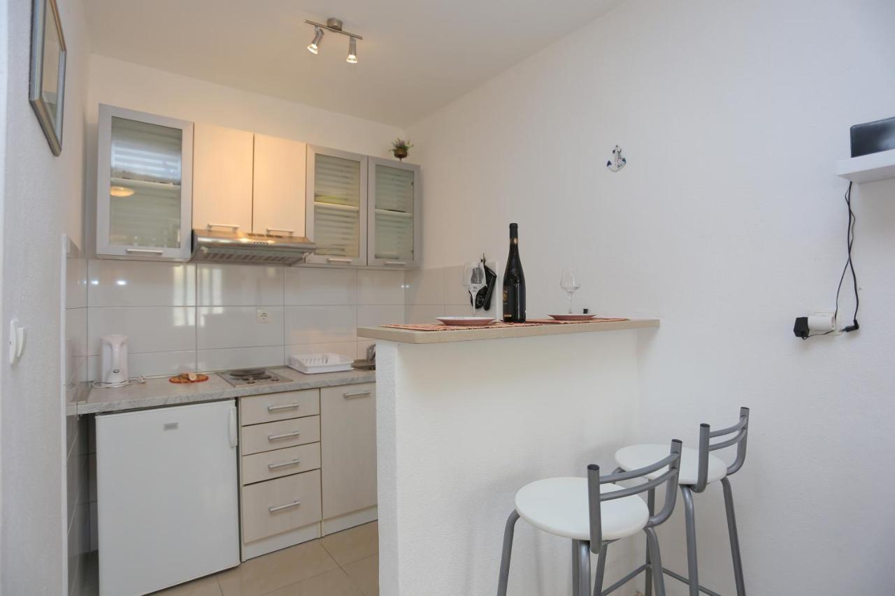 Apartments By The Sea Mimice, Omis - 18149 المظهر الخارجي الصورة
